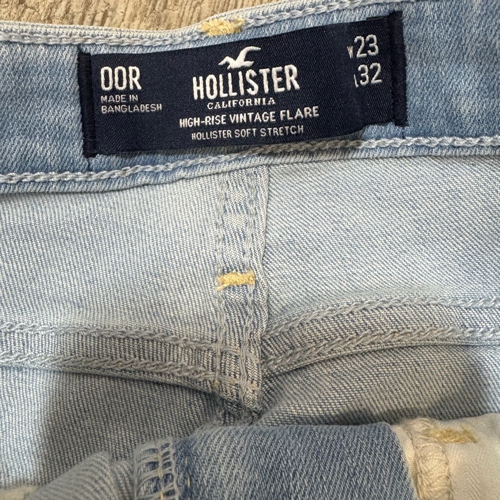 EUC Hollister High-Rise Vintage Flare Embroidered‎ White Daisy Jean Size W23 L32 - Picture 4 of 10